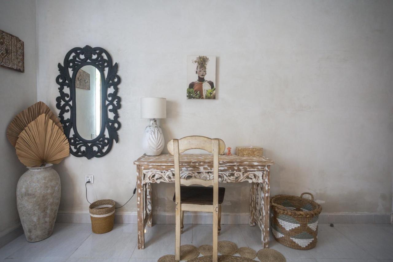 Gypsy Moon Bali Hostel Canggu Εξωτερικό φωτογραφία
